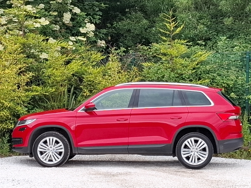 Skoda Kodiaq 2.0 Tdi Edition 4X4 Dsg 7 Seat Red #4