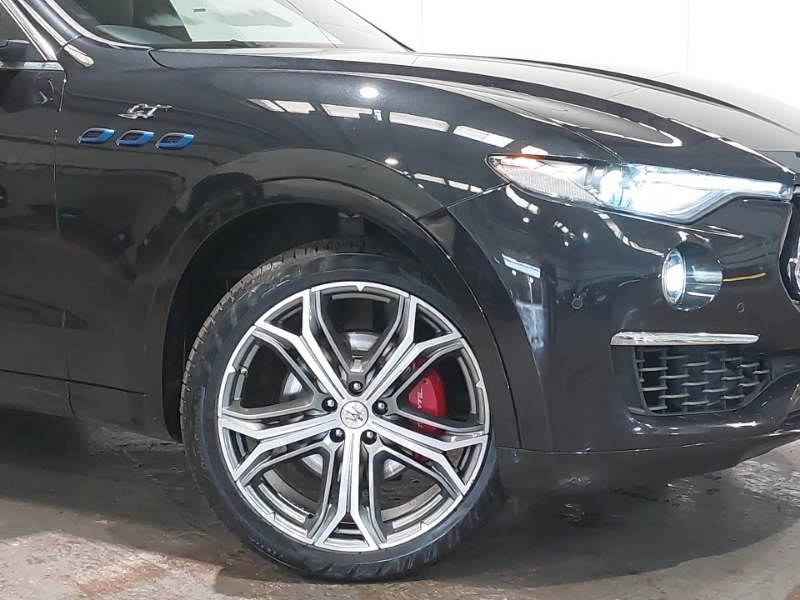 Maserati Levante Gt Black #20
