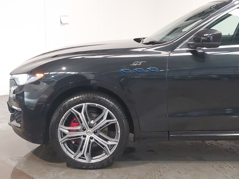 Maserati Levante Gt Black #19