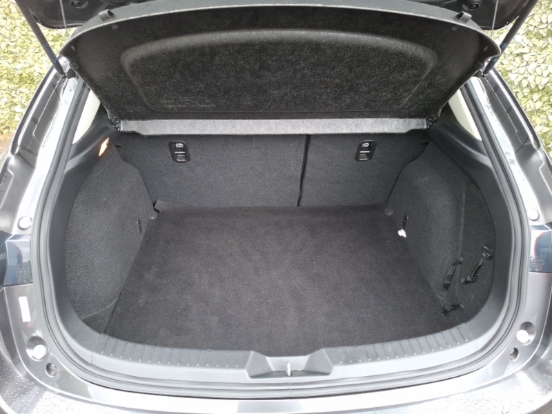 Mazda 3 2.0 Skyactiv-g Sport Black Euro 6 Ss White #18