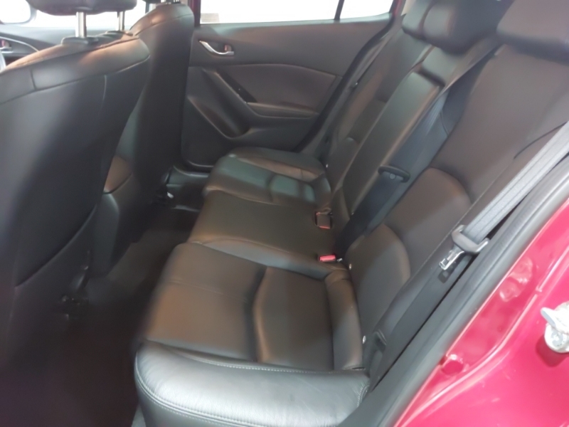 Mazda 3 2.0 Sport Nav Red #6