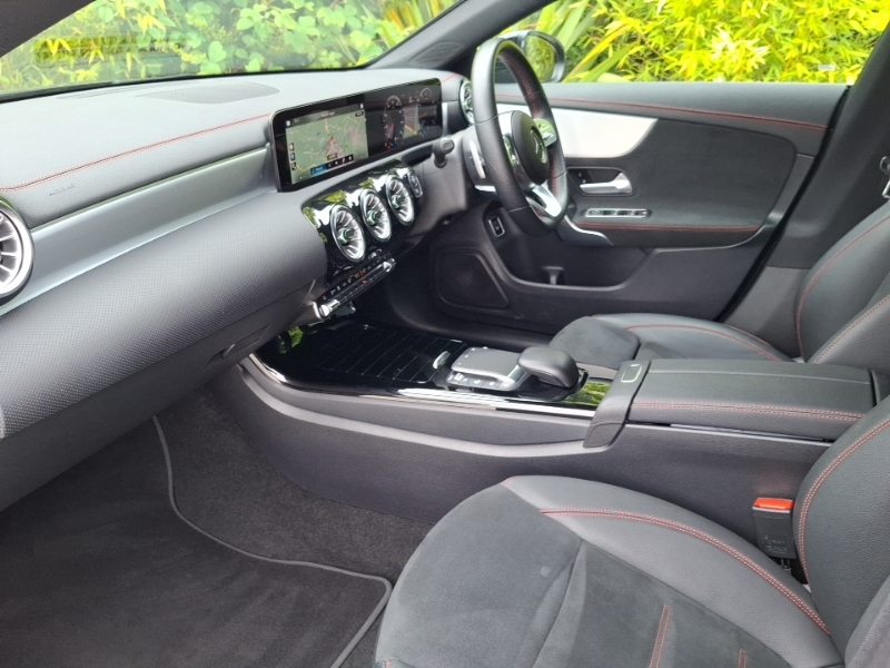 Mercedes-Benz CLA Class Cla 180 Amg Line Executive Tip Black #5
