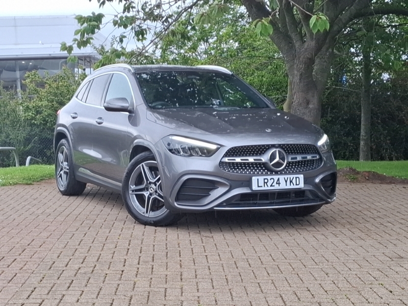 Mercedes-Benz GLA Class Gla 200 Amg Line Executive Grey