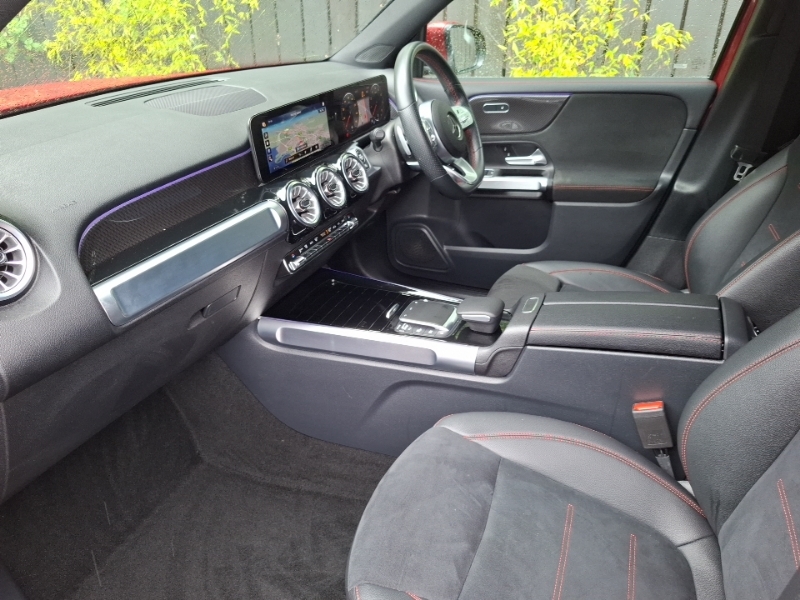 Mercedes-Benz GLB Class Glb 200 Amg Line Premium 7G-tronic Red #5