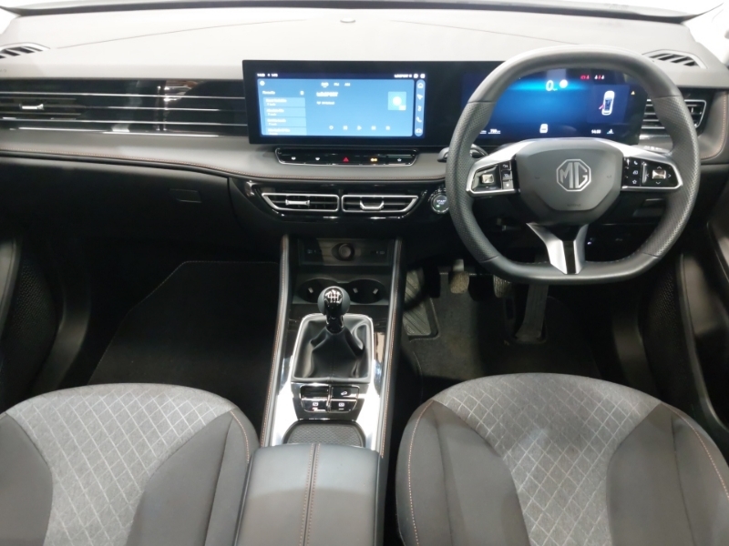 MG HS 1.5 T-gdi Se White #3