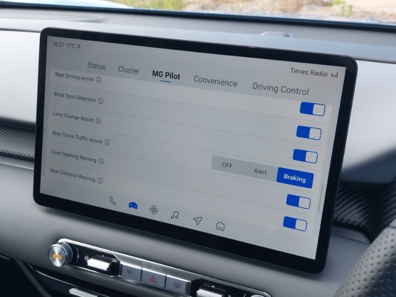 MG MGS5 Mgs5 170Kw Se Ev Long Range 64Kwh Estate White #15