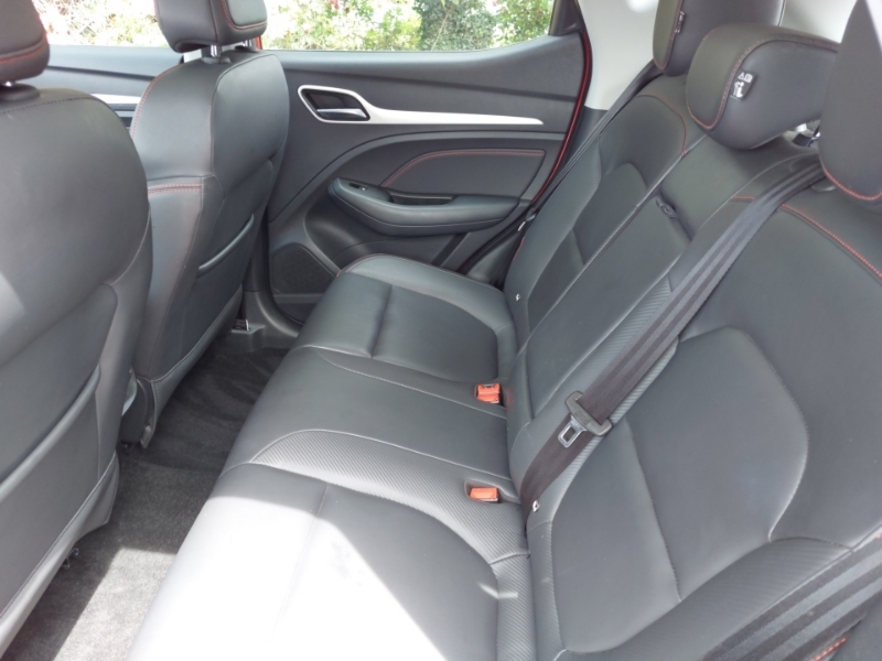 MG ZS 130Kw Trophy Ev 51Kwh Red #6