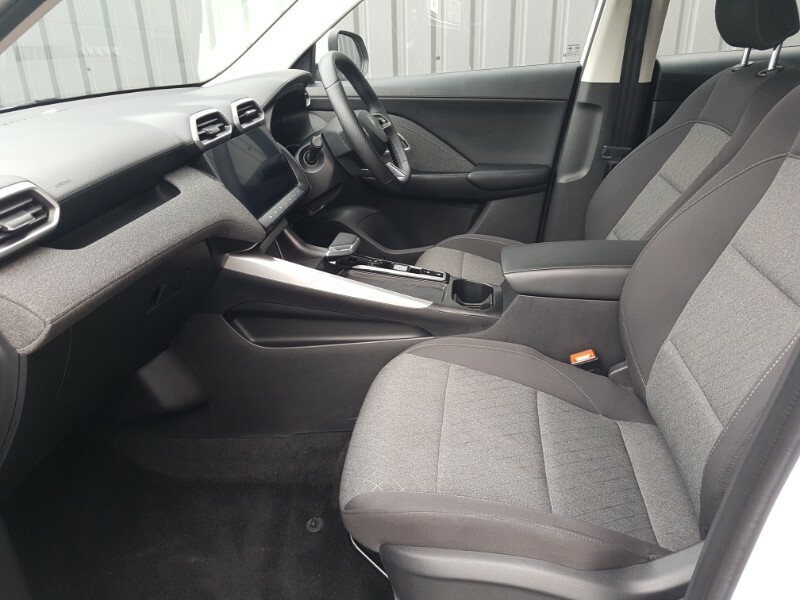 MG ZS 1.5 Hybrid Se White #5