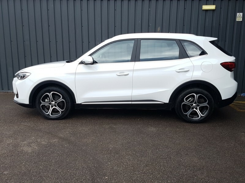 MG ZS 1.5 Hybrid Se White #4
