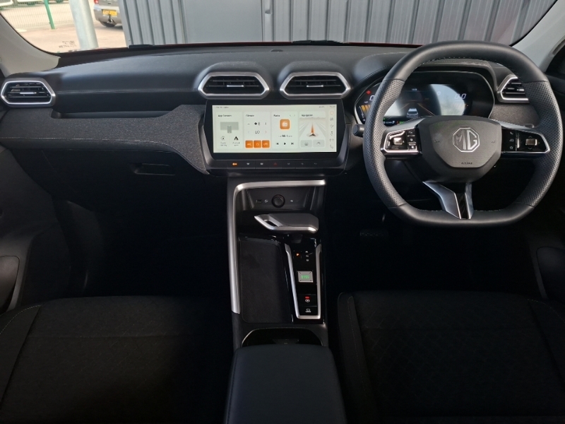 MG ZS 1.5 Hybrid Se Red #3