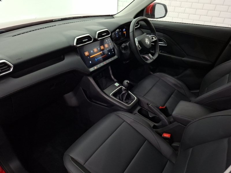 MG ZS 1.5 Se VO75UWP Red #5