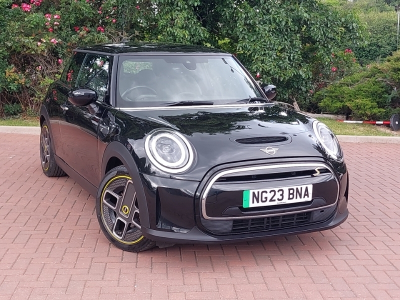 Mini Hatch 135Kw Cooper S Level 2 33Kwh Black