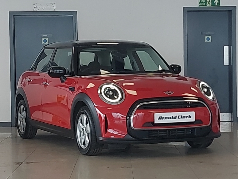 Mini Hatch 1.5 Cooper Classic Premium SE23WFF Red
