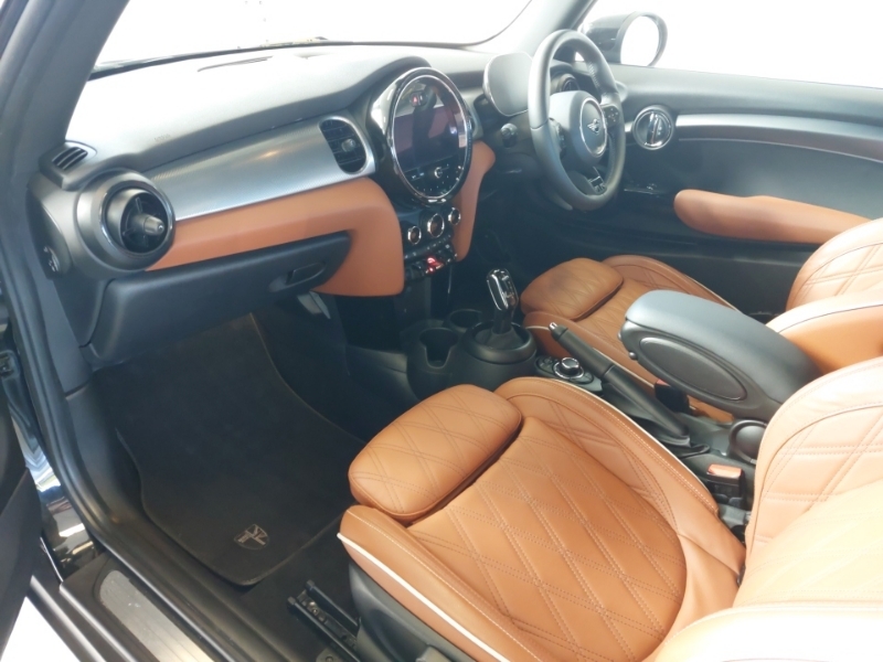 Mini Hatch 1.5 Cooper Exclusive Premium DE23YMZ Black #5