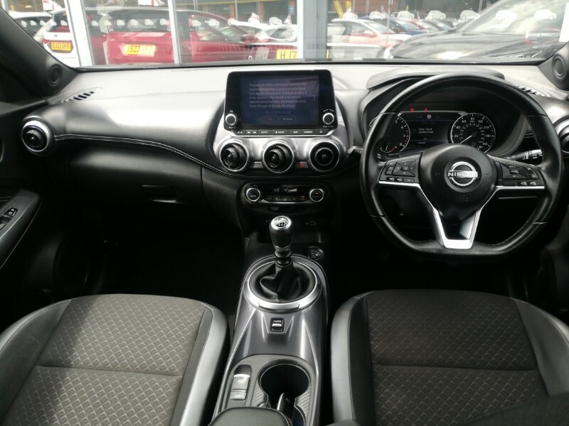 Nissan Juke 1.0 Dig-t 114 N-connecta Black #3