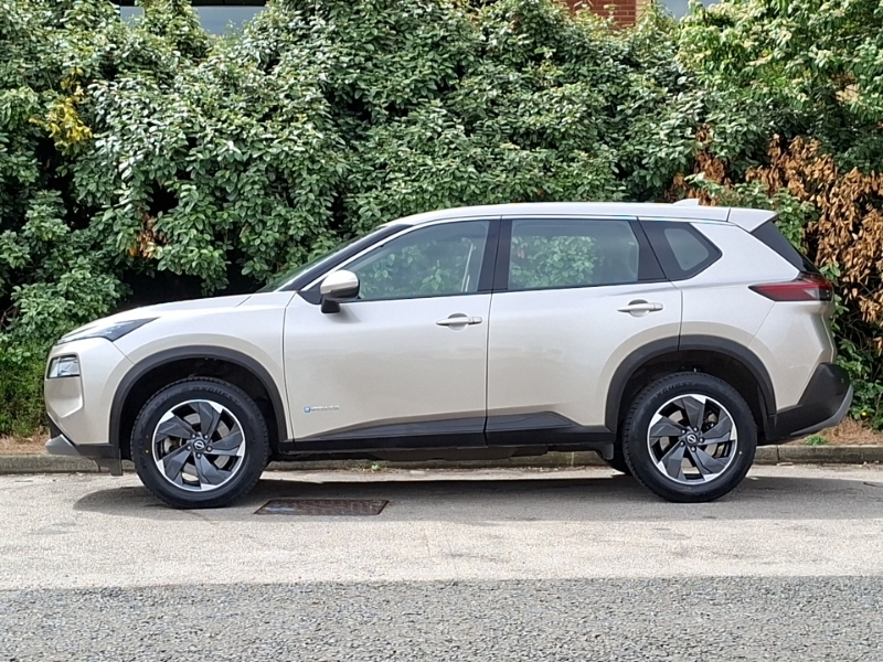 Nissan X-Trail 1.5 E-power 204 Acenta Premium Xtronic Silver #4