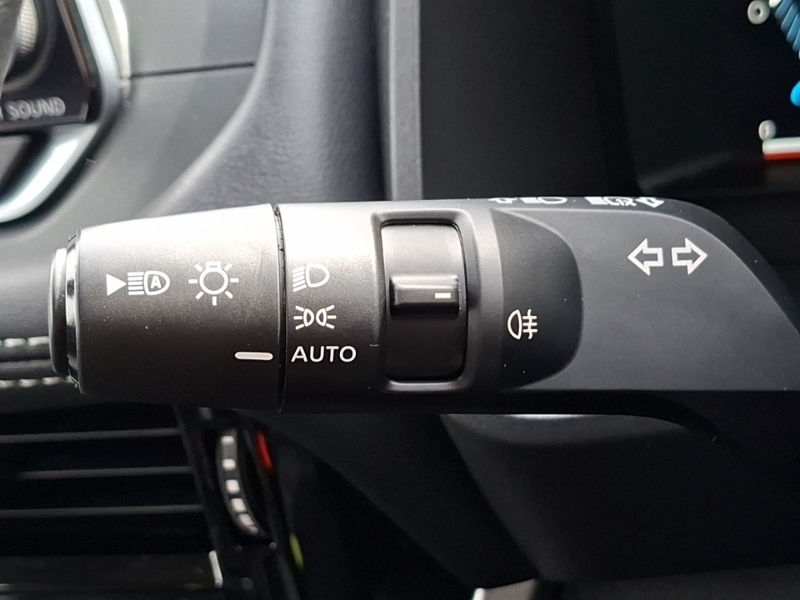 Nissan X-Trail Tekna Silver #17