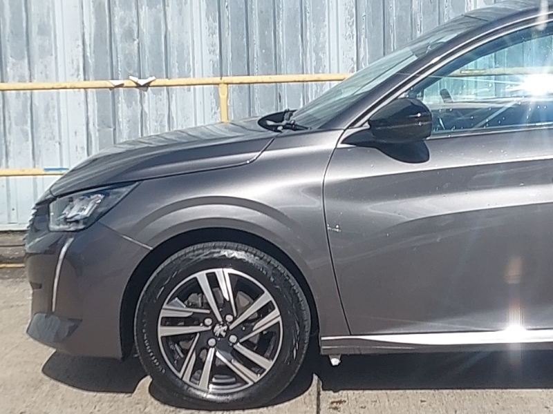 Peugeot 208 Gt Black #19