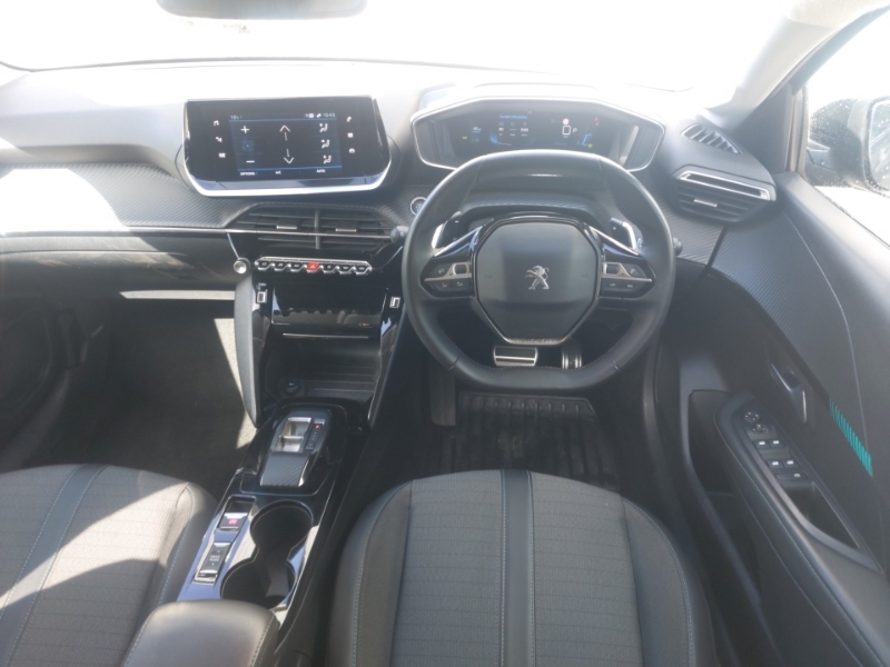 Peugeot 208 Gt Black #8