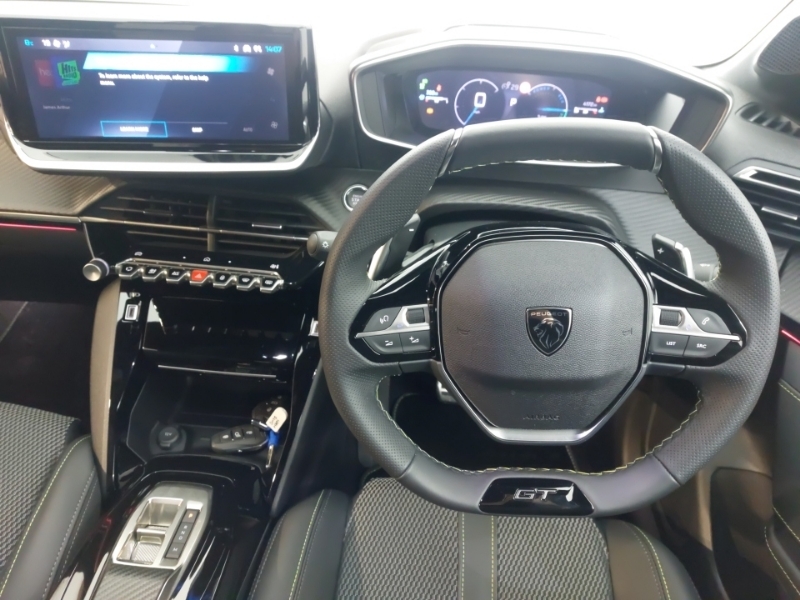 Peugeot 208 Allure White #7