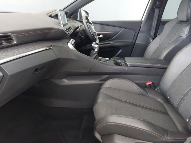 Peugeot 3008 1.5 Bluehdi Gt Line White #5