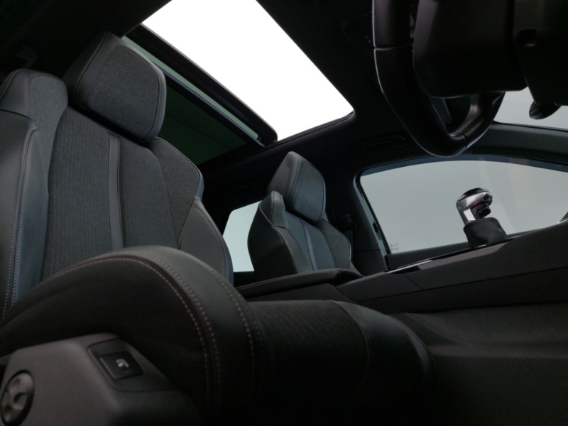 Peugeot 3008 Active Red #17