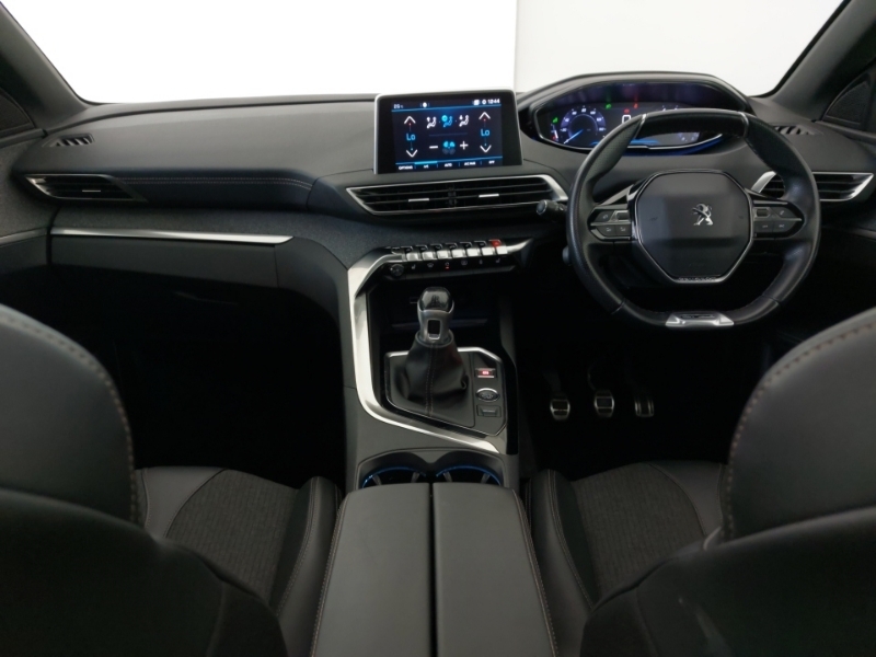 Peugeot 3008 1.5 Bluehdi Gt Line Premium Black #3
