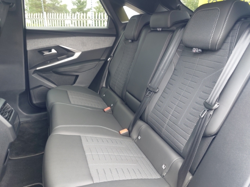 Peugeot 3008 157Kw Gt 73Kwh White #6