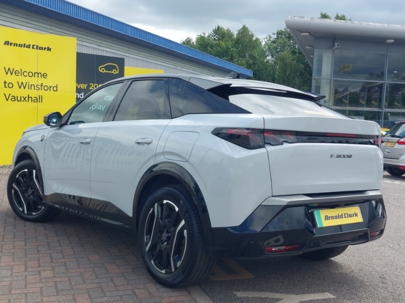 Peugeot 3008 157Kw Gt 73Kwh White #2