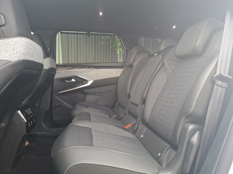 Peugeot 5008 1.2 Hybrid 136 Gt E-dsc6 White #6