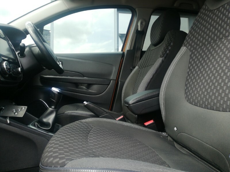 Renault Captur 0.9 Tce 90 Dynamique S Nav Orange #4