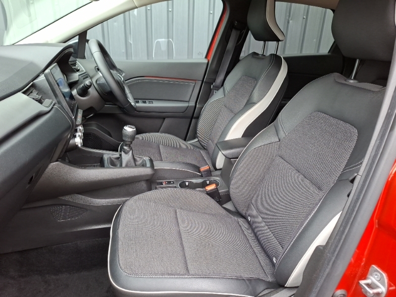 Renault Captur 1.0 Tce 90 Techno DN23ULU Red #5
