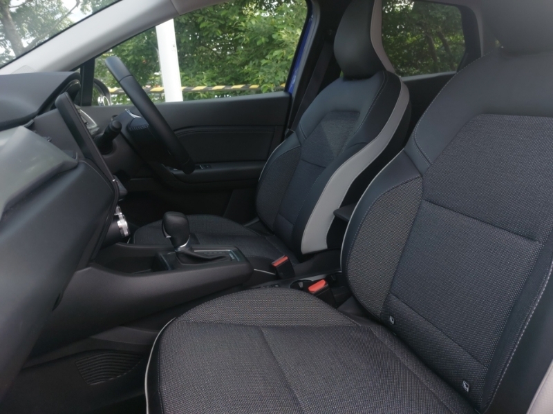 Renault Captur 1.6 E-tech Full Hybrid 145 Techno Blue #5