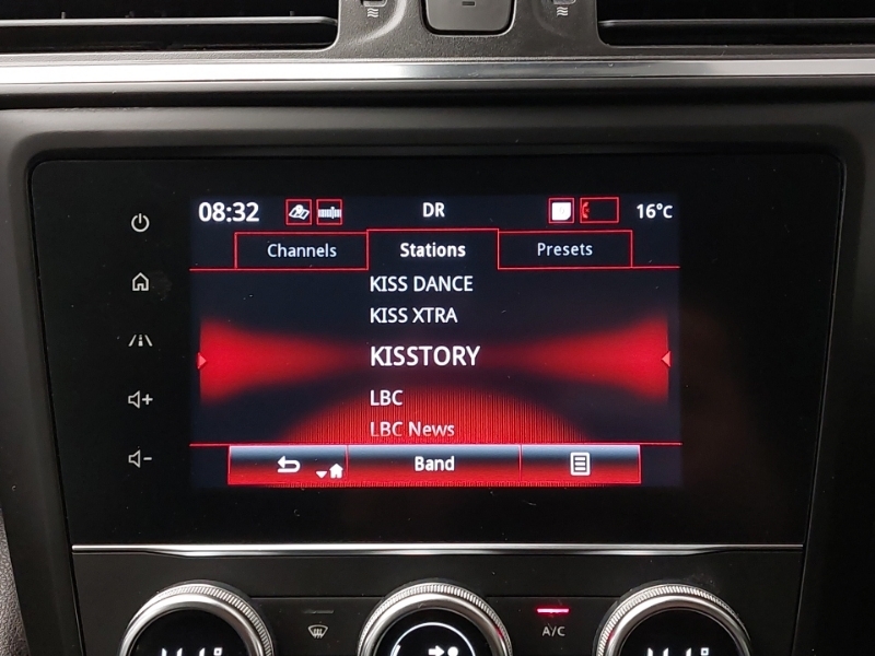 Renault Kadjar 1.3 Tce Iconic Suv Edc Black #11