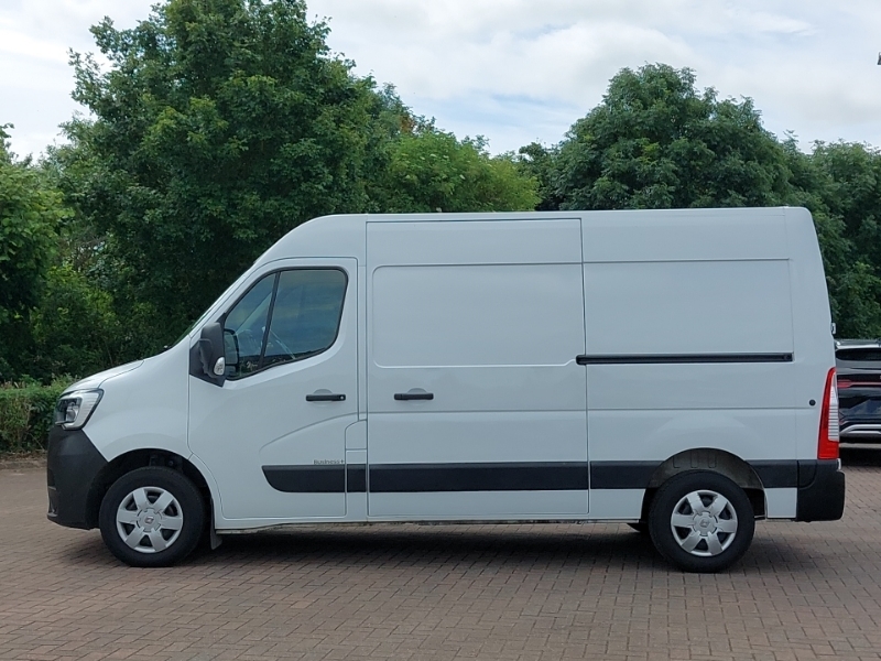 Renault Master Mm35dci 135 Business Medium Roof Van White #4