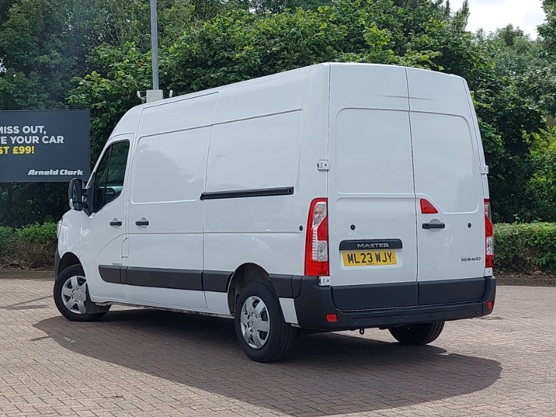 Renault Master Mm35dci 135 Business Medium Roof Van White #2