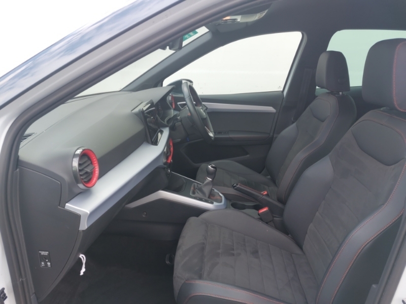 Seat Arona 1.0 Tsi 110 Fr Sport SK73BHO White #5