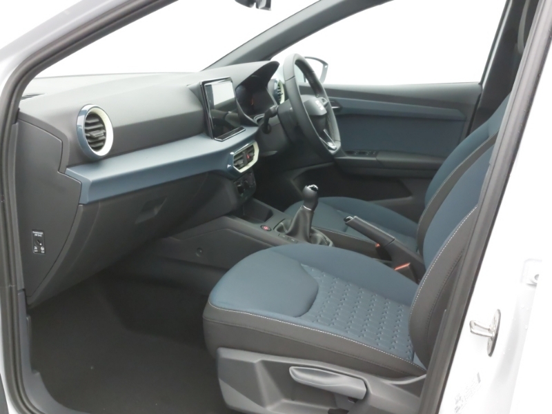 Seat Ibiza 1.0 Tsi 95 Se Technology White #5