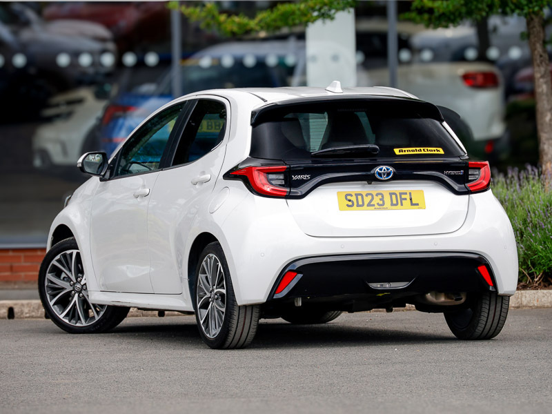 Toyota Yaris 1.5 Hybrid Excel Cvt SD23DFL White #2