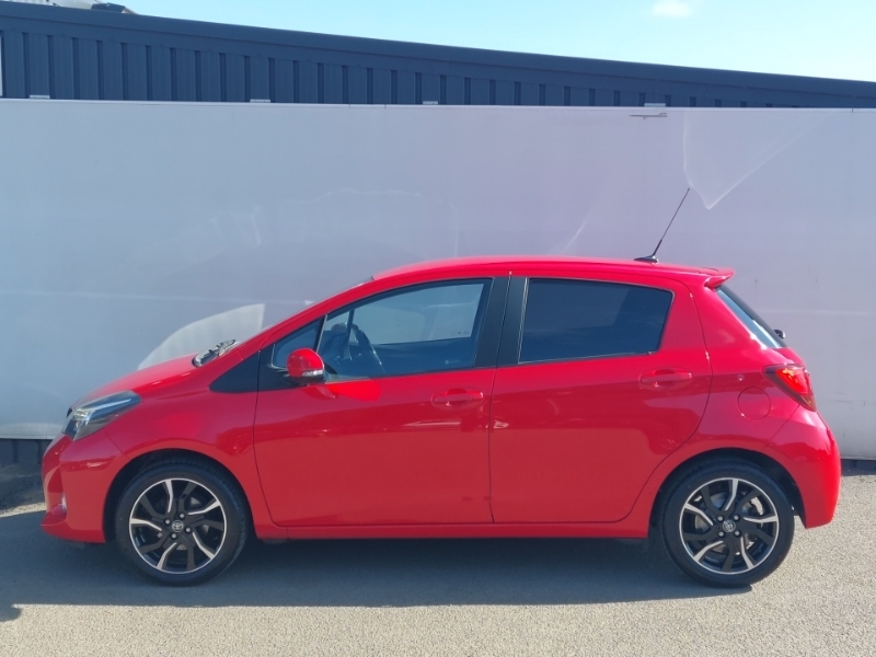 Toyota Yaris 1.33 Vvt-i Design Red #4