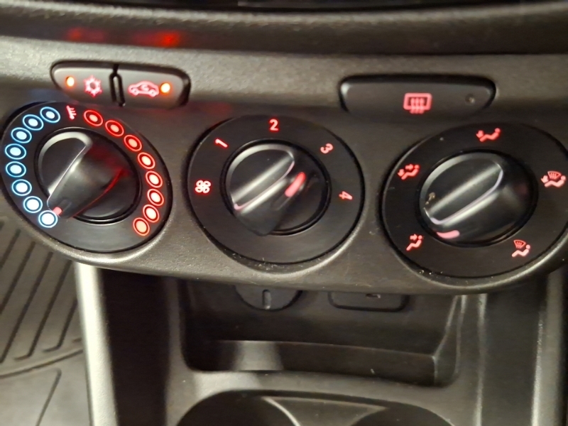 Vauxhall Corsa Vauxhall Corsa 1.4 Energy Ac Hatchback Silver #15