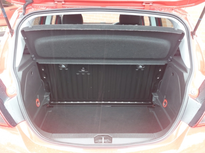 Vauxhall Corsa Vauxhall Corsa 1.4 Energy Hatchback White #17