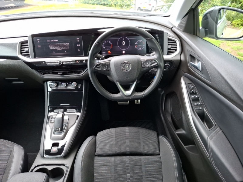 Vauxhall Grandland Ultimate Black #8