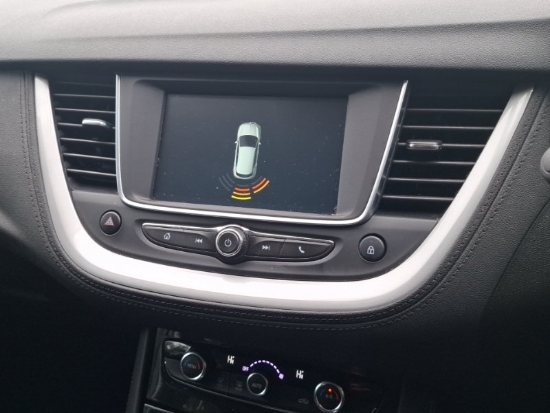 Vauxhall Grandland X Se Red #9