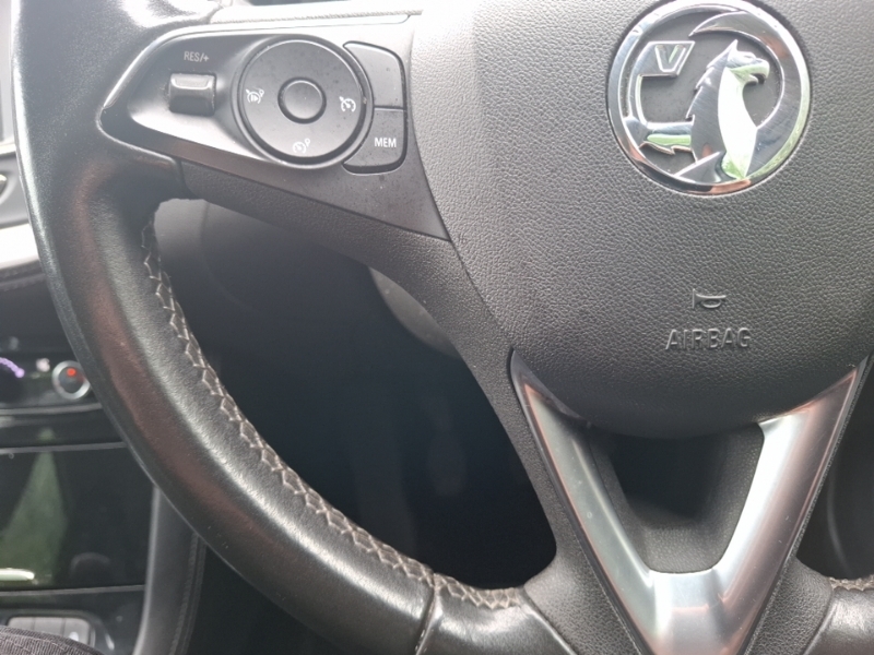 Vauxhall Grandland X Se Red #12