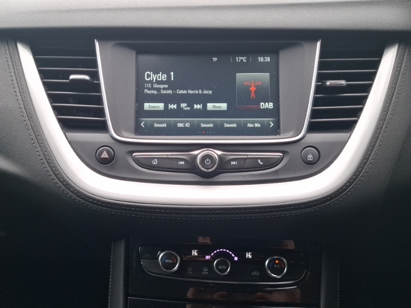 Vauxhall Grandland X Se Red #11