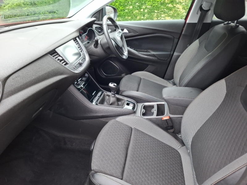 Vauxhall Grandland X 1.2 Turbo Griffin Red #5