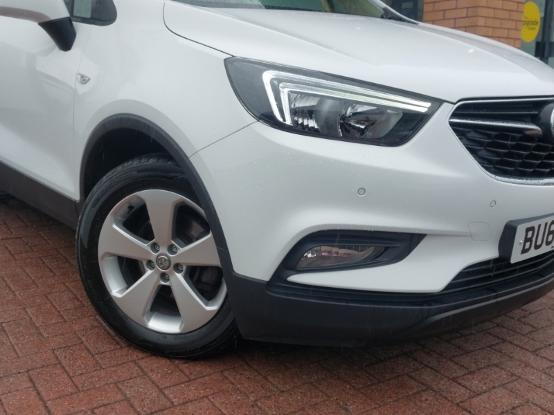 Vauxhall Mokka X Vauxhall Hatchback 1.4T Ecotec Design Nav White #20