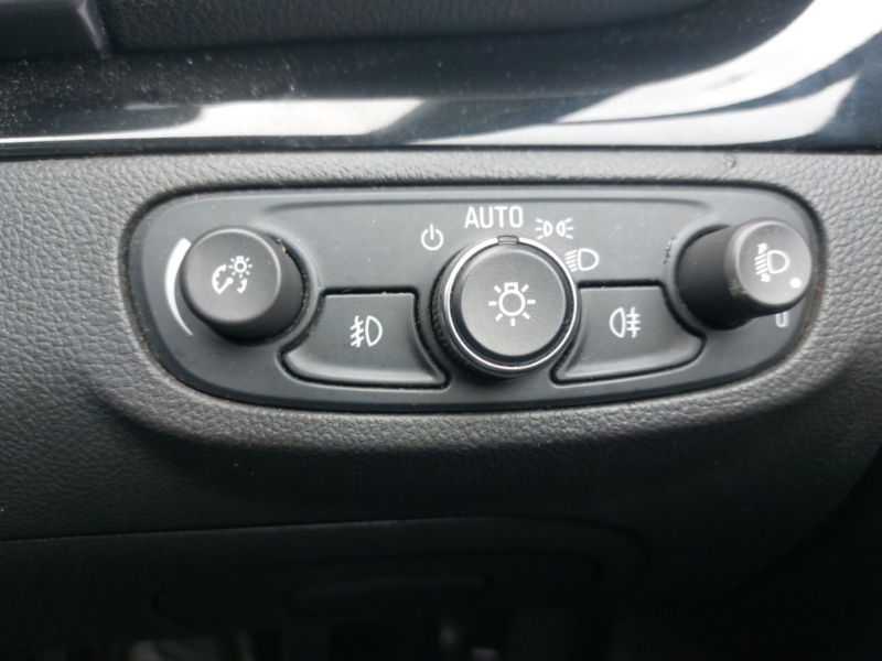 Vauxhall Mokka X Vauxhall Hatchback 1.4T Ecotec Design Nav White #16