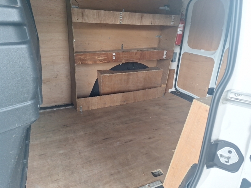 Volkswagen Caddy 2.0 Tdi 102Ps Commerce Van White #6